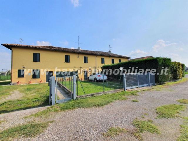 Villetta a schiera in vendita di 152 m² in Via Persiceto, 9