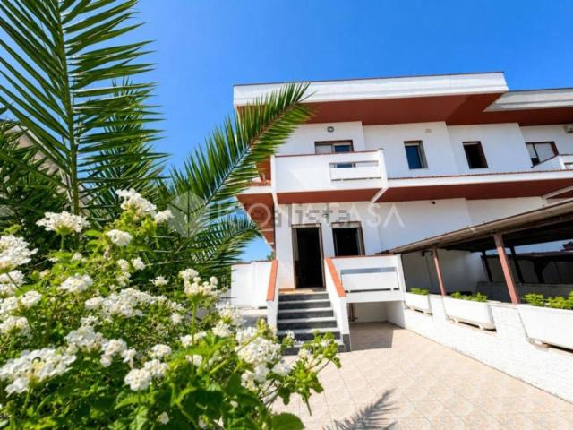 Villetta a schiera in vendita di 153 m² in Strada della Rai