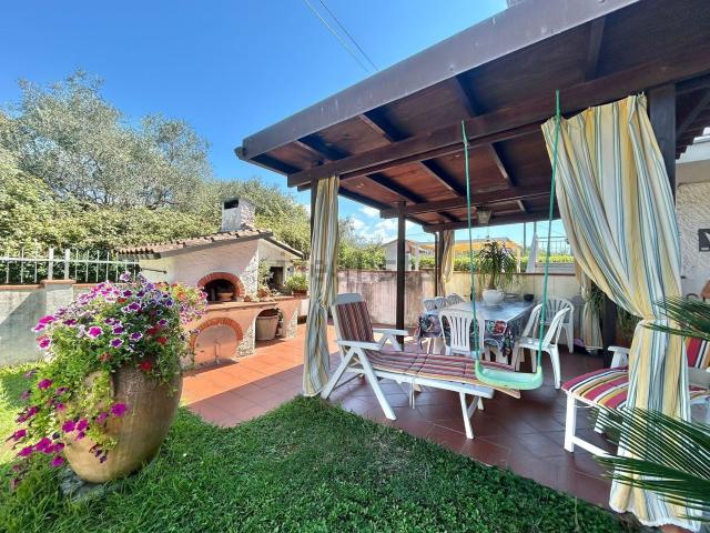 Villetta a schiera in vendita di 154 m²