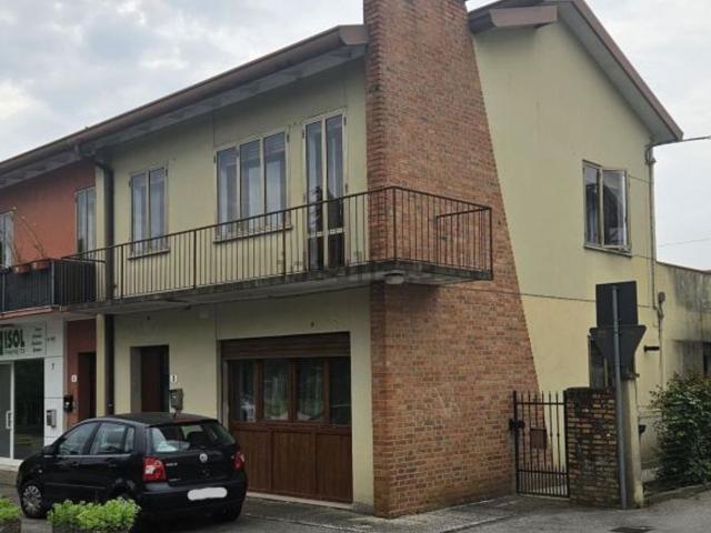 Villetta a schiera in vendita di 154 m² in Via Antonio Pacinotti, 3