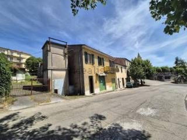 Villetta a schiera in vendita di 154 m² in Via Aldobrandeschi