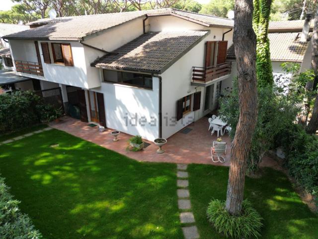 Villetta a schiera in vendita di 154 m² in Via J. F.Kennedy