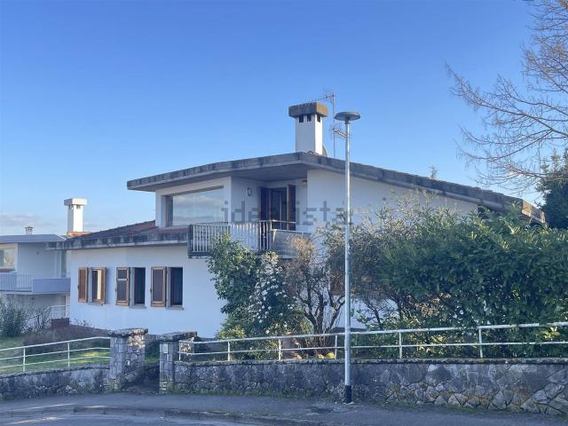 Villetta a schiera in vendita di 154 m² in Via Poggiolino