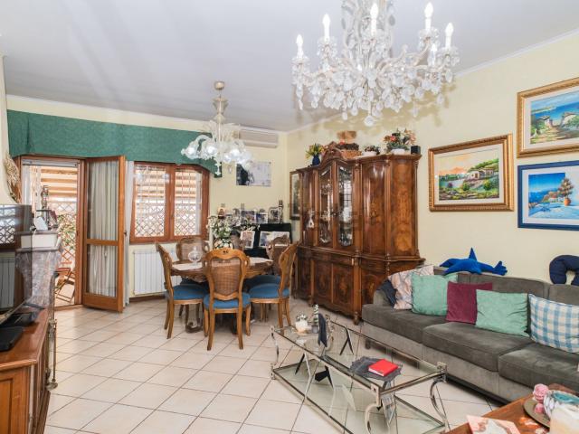 Villetta a schiera in vendita di 155 m² in Via Giovanni Battista Gisleni
