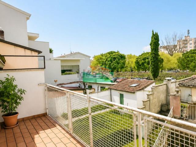 Villetta a schiera in vendita di 155 m² in Via Girolamo Rossi