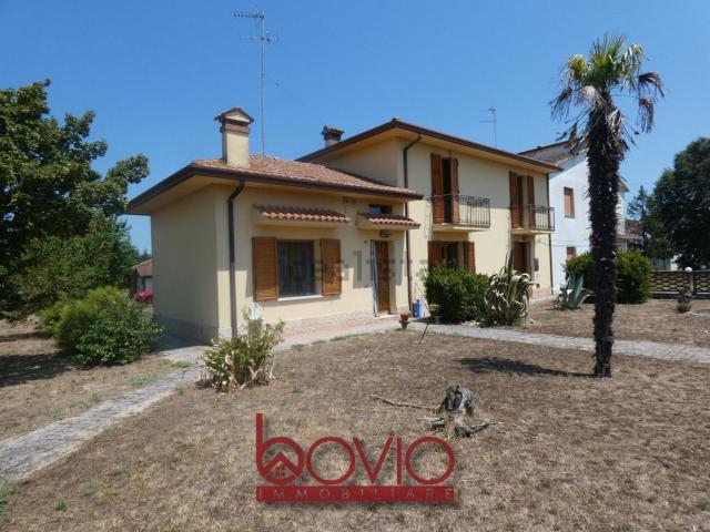 Villetta a schiera in vendita di 155 m² in Via Tassinari, 59