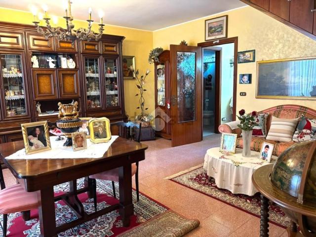Villetta a schiera in vendita di 155 m² in Via Mantova, 5