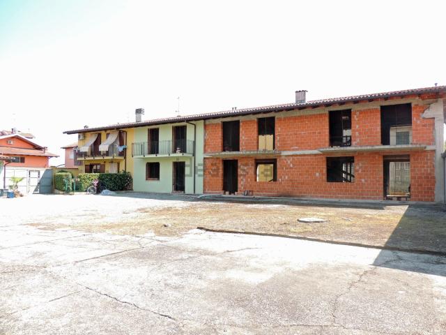 Villetta a schiera in vendita di 155 m² in Via Rosa Mario, 1