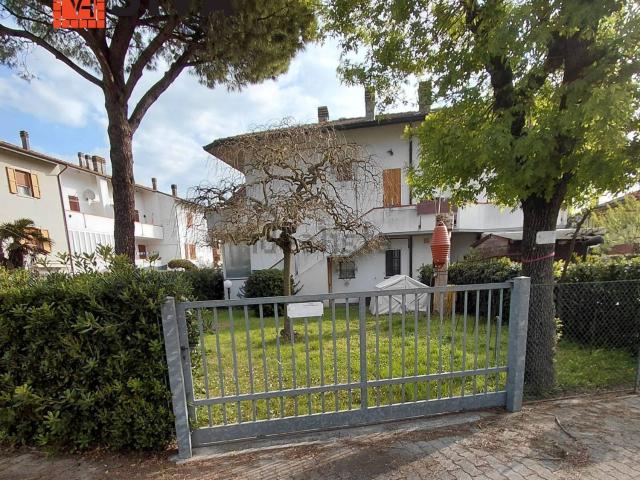 Villetta a schiera in vendita di 155 m² in Viale Amedeo Modigliani, 62