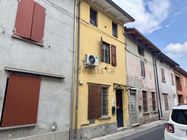 Villetta a schiera in vendita di 155 m² in Borgo Giosuè Carducci, 2