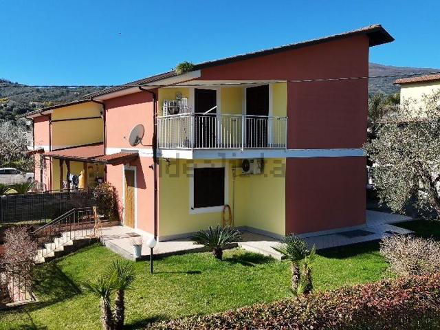 Villetta a schiera in vendita di 155 m² in Località Cerreta