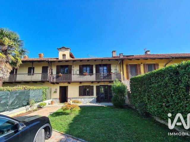 Villetta a schiera in vendita di 155 m² in Strada Villar Basso, 52