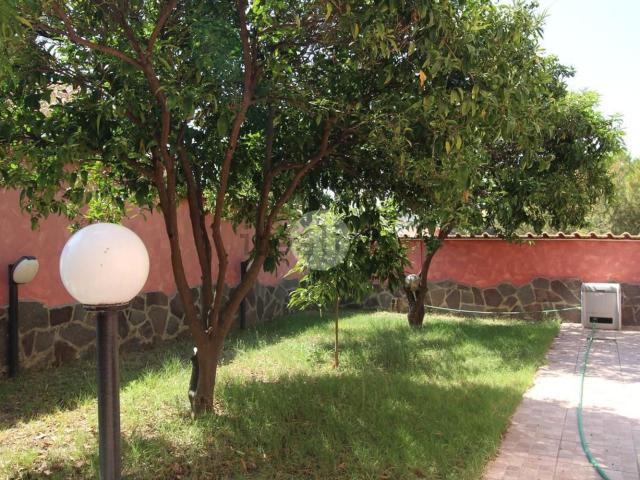 Villetta a schiera in vendita di 156 m² in Via Caravaggio, 18