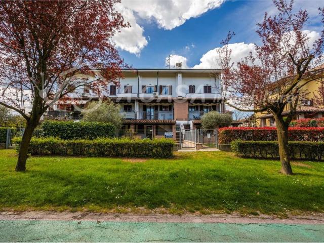 Villetta a schiera in vendita di 156 m² in Via G. Amendola, 15