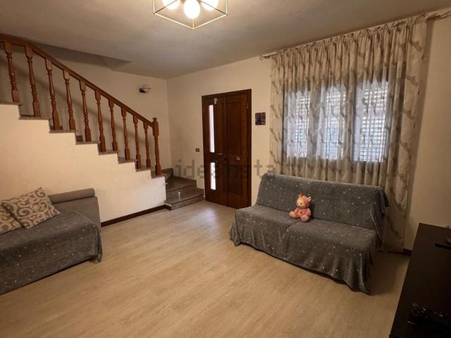 Villetta a schiera in vendita di 156 m² in Via Mignattaia