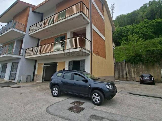 Villetta a schiera in vendita di 156 m² in Via San Guglielmo da Vercelli, 15
