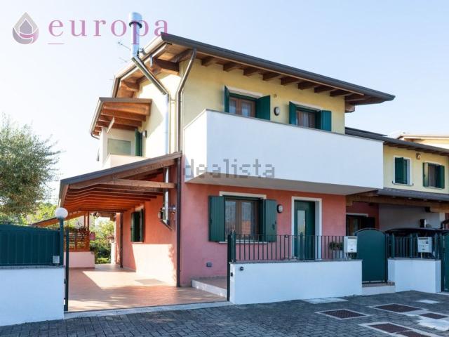Villetta a schiera in vendita di 156 m² in Viale San Giovanni del Tempio