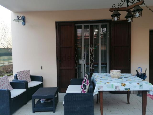 Villetta a schiera in vendita di 157 m² in Via Cavalier Angelo Bonomi