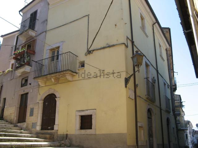 Villetta a schiera in vendita di 157 m² in Via Castello, 1