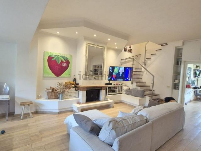 Villetta a schiera in vendita di 157 m² in Via del Collettore Primario