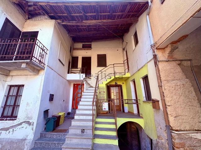 Villetta a schiera in vendita di 157 m² in Frazione Forzani, 12