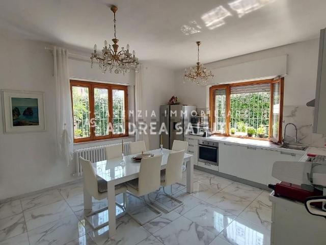 Villetta a schiera in vendita di 158 m² in Via Sacco e Vanzetti