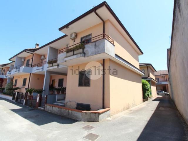 Villetta a schiera in vendita di 159 m² in Via Merano, 1