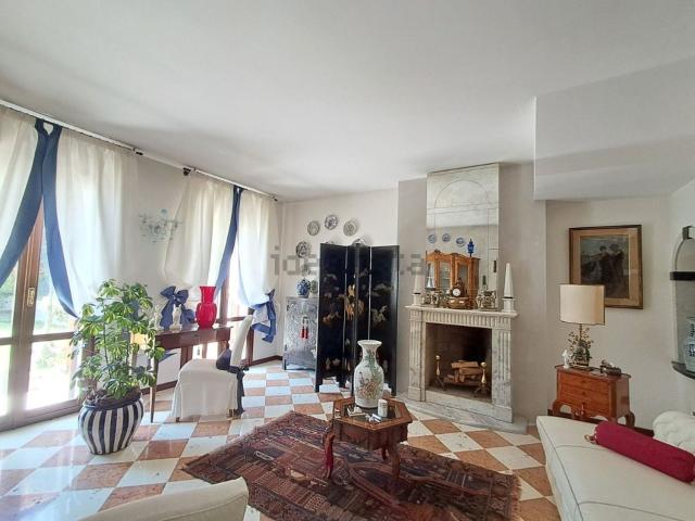 Villetta a schiera in vendita di 160 m² in Via Castellana