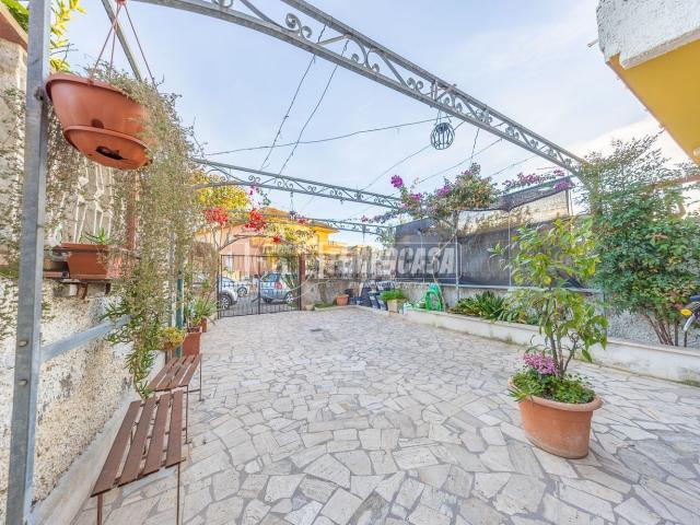Villetta a schiera in vendita di 160 m² in Via Anzio, 21