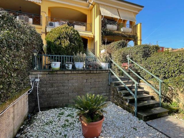 Villetta a schiera in vendita di 160 m² in Via Agostino Scali, 120