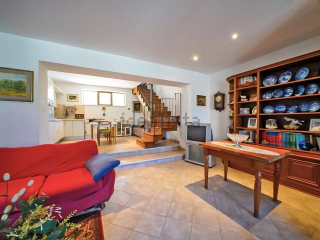 Villetta a schiera in vendita di 160 m² in Via Aldobrandeschi