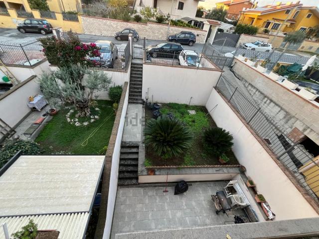 Villetta a schiera in vendita di 160 m² in Via Barolo