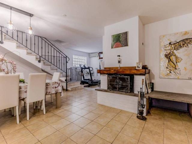 Villetta a schiera in vendita di 160 m² in Via Bartolomeo Nogara