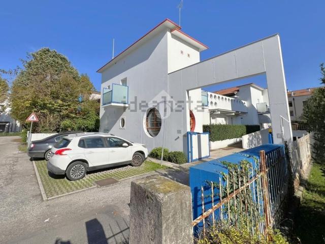 Villetta a schiera in vendita di 160 m² in Via Gioacchino Rossini, 20