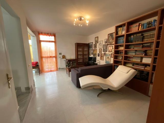 Villetta a schiera in vendita di 160 m² in Via Giotto