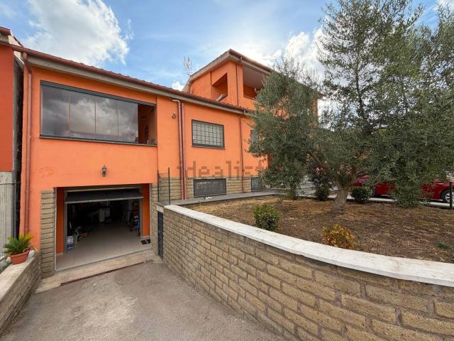 Villetta a schiera in vendita di 160 m² in Via Grottolella
