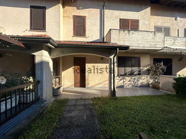 Villetta a schiera in vendita di 160 m² in Via Guglielmo Oberdan, 80