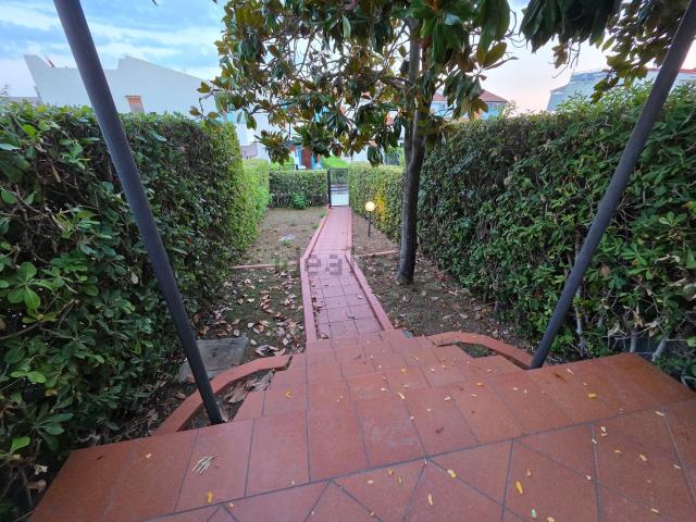 Villetta a schiera in vendita di 160 m² in Via D.Cupido, 178