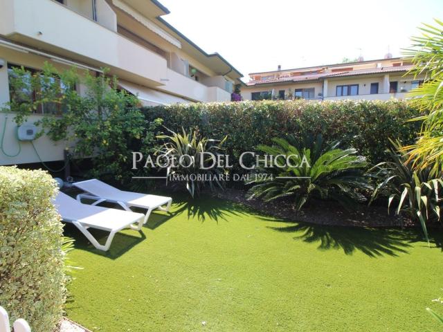 Villetta a schiera in vendita di 160 m² in Via del Pino