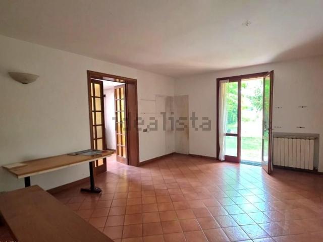 Villetta a schiera in vendita di 160 m² in Via dell&apos Arno