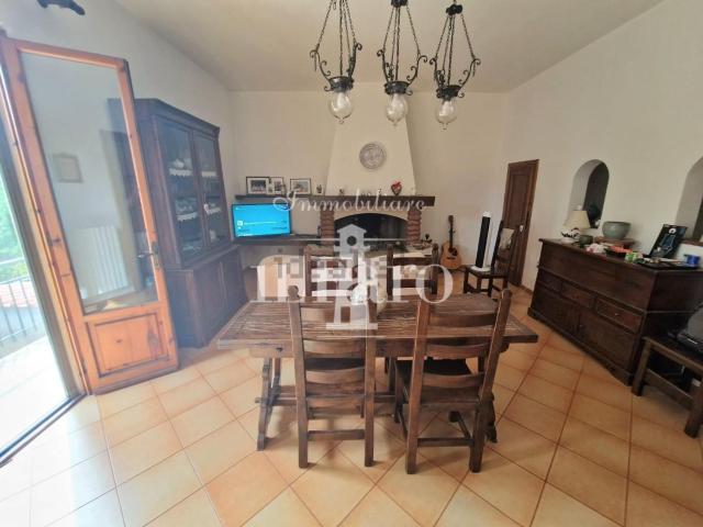 Villetta a schiera in vendita di 160 m² in Via della Crescia