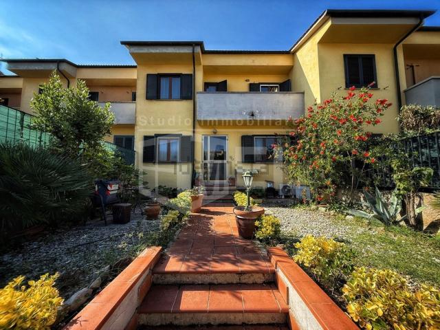 Villetta a schiera in vendita di 160 m² in Via delle Villette, 42