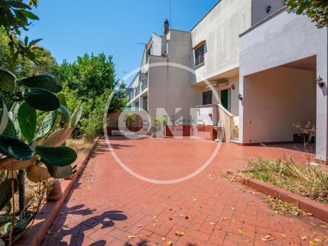 Villetta a schiera in vendita di 160 m² in Via delle Viole, 8