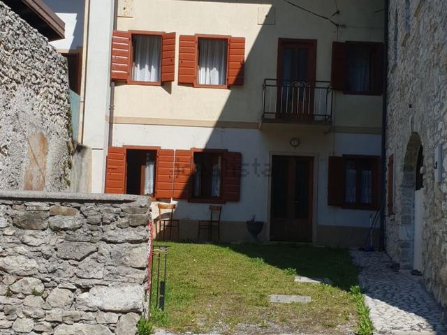 Villetta a schiera in vendita di 160 m² in Via Enrico Toti