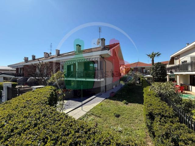Villetta a schiera in vendita di 160 m² in Via Einaudi, 10