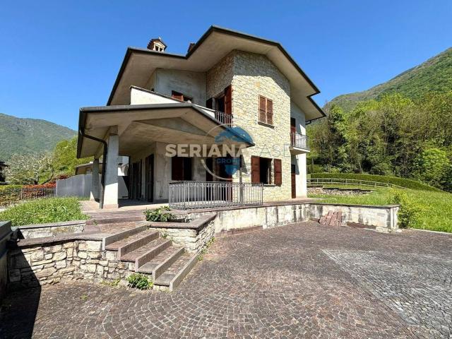 Villetta a schiera in vendita di 160 m² in Via Favallo