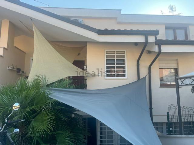 Villetta a schiera in vendita di 160 m² in Via Leonardo Mellano, 71