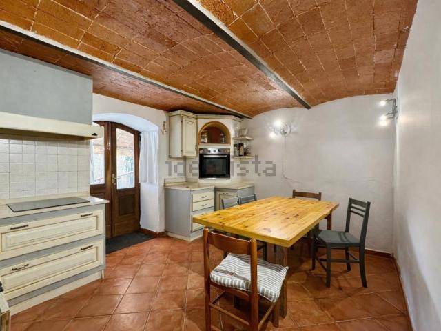 Villetta a schiera in vendita di 160 m² in Via Modenese, 108
