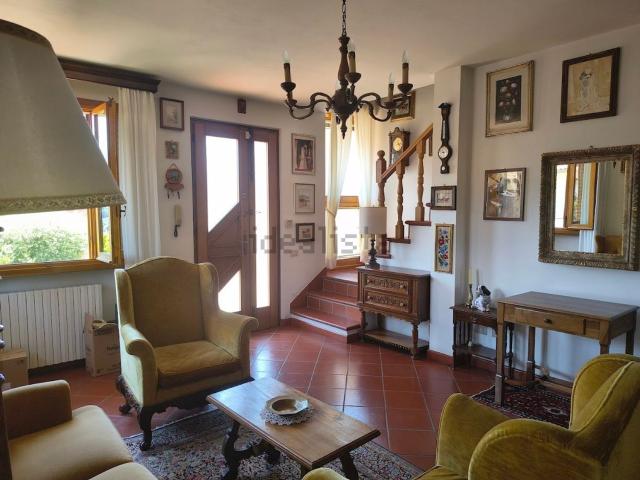 Villetta a schiera in vendita di 160 m² in Via Nuova per Schignano