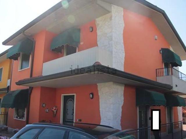 Villetta a schiera in vendita di 160 m² in Via Roma, 64